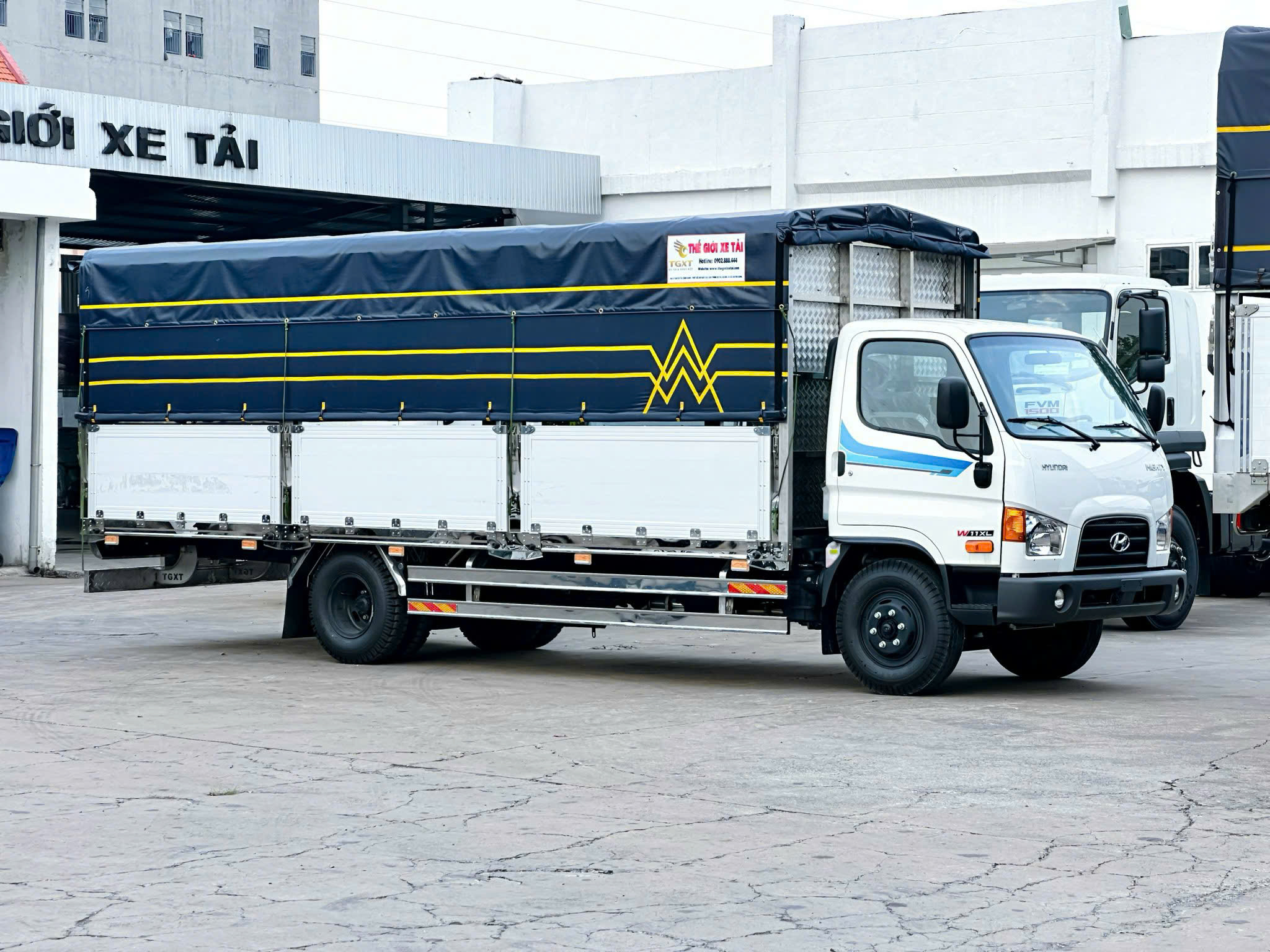 Mighty W11 Bửng Nhôm